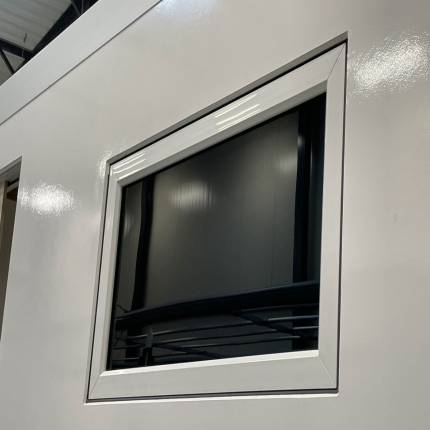 optimal/奥普铁马 越野房车窗户-内侧安装